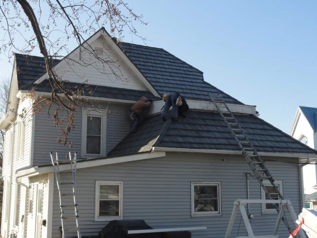 Pros and Cons of asphalt shingles
